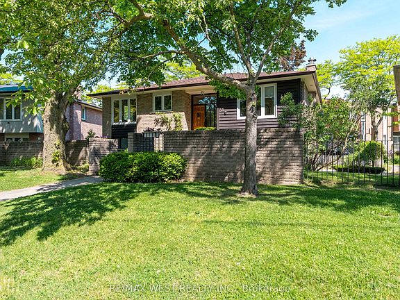 3rd image of 55 Guildcrest Dr #H55