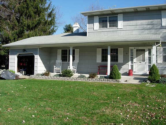 2nd image of 27 Rockleigh Dr
