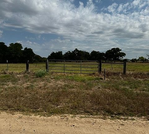 4th image of TRACT 10 County Road 240