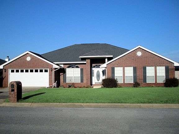 4th image of 2302 Heritage Cir
