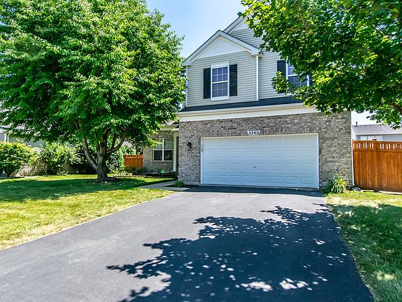 2nd image of 5202 Pontigo Glen Dr