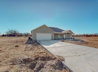 1209 E Gibtown Rd, Poolville, TX 76487