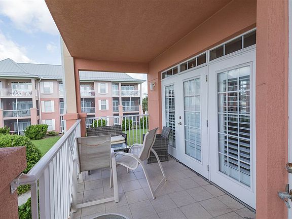 3rd image of 235 Atlantis Cir Unit 206