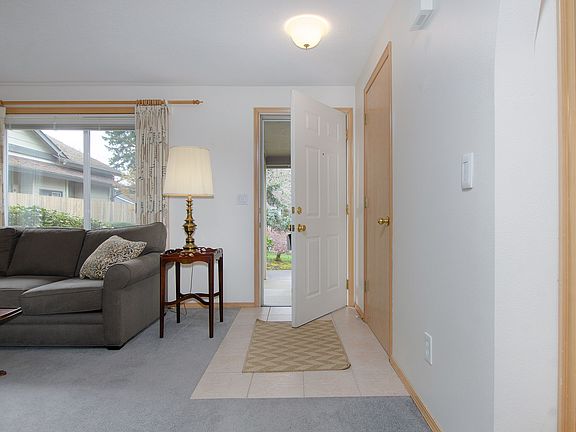 4th image of 12436 SW Winter Lake Dr