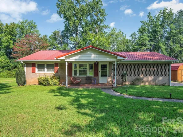 5301 Dellinger Cir, Cherryville, NC 28021