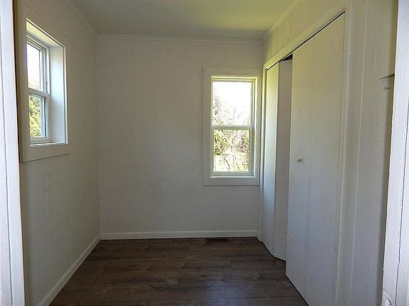 4th image of 6431 Walshs Way