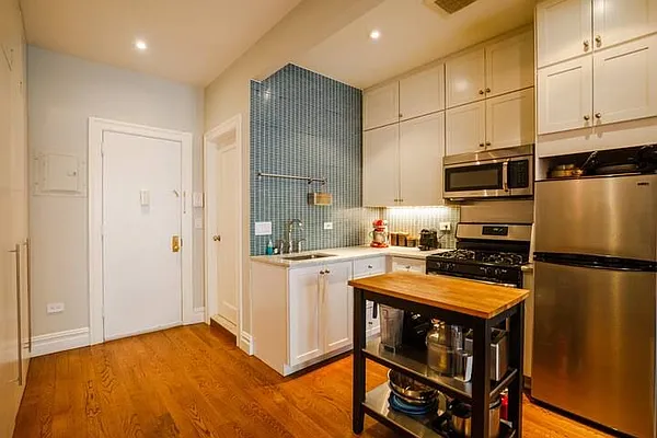 Rented by Brown Harris Stevens | media 7