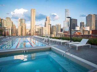 370 W Ontario St, Chicago, IL 60654