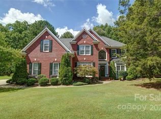 10921 Loudoun Ln, Charlotte, NC 28262