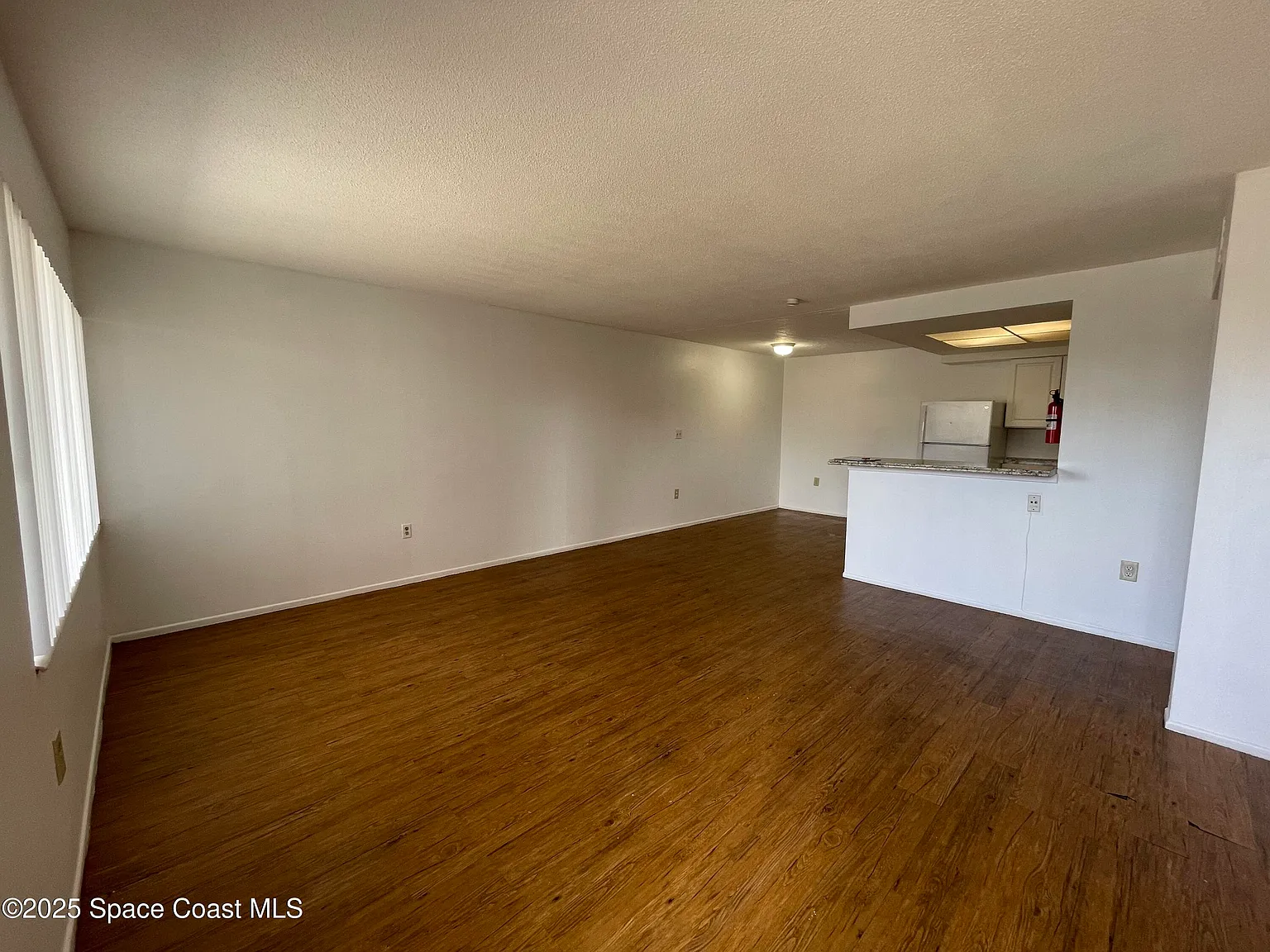 2 bed, 1.0 bath, 850 sqft, $990 — Photo 2