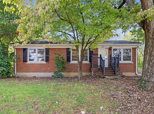 1901 Greenleaf Dr, Lexington, KY 40505