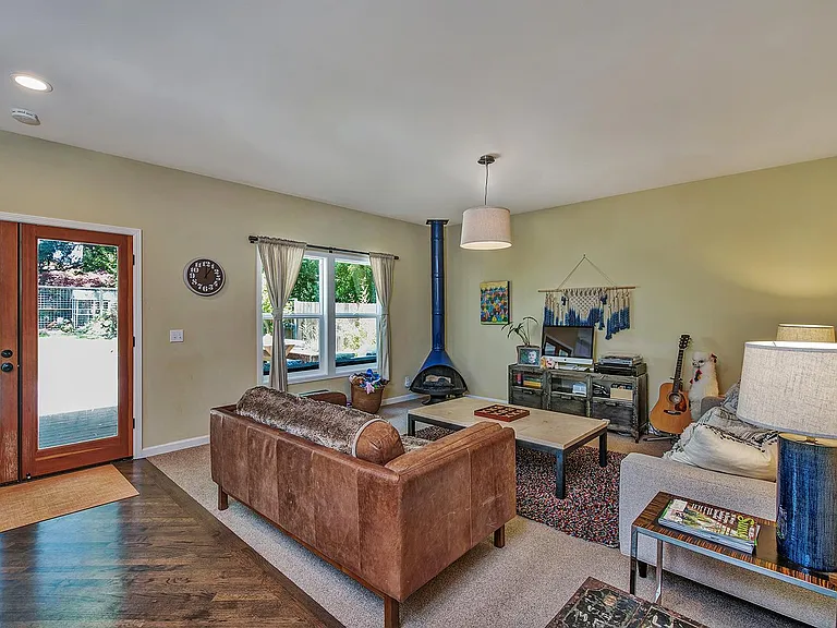 8150 Ragle Pl — Photo 6