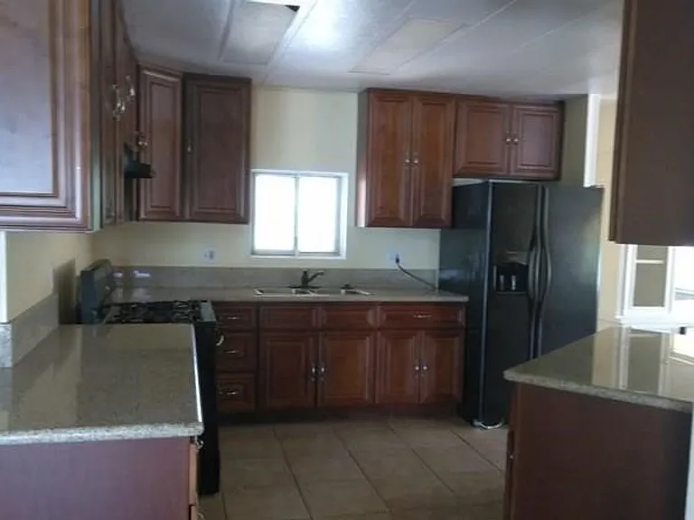 25670 Minorca St — Photo 4