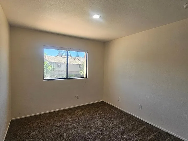 2951 Wimbledon Dr — Photo 21