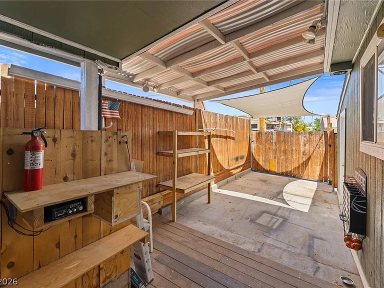 605 L Ave — Photo 37