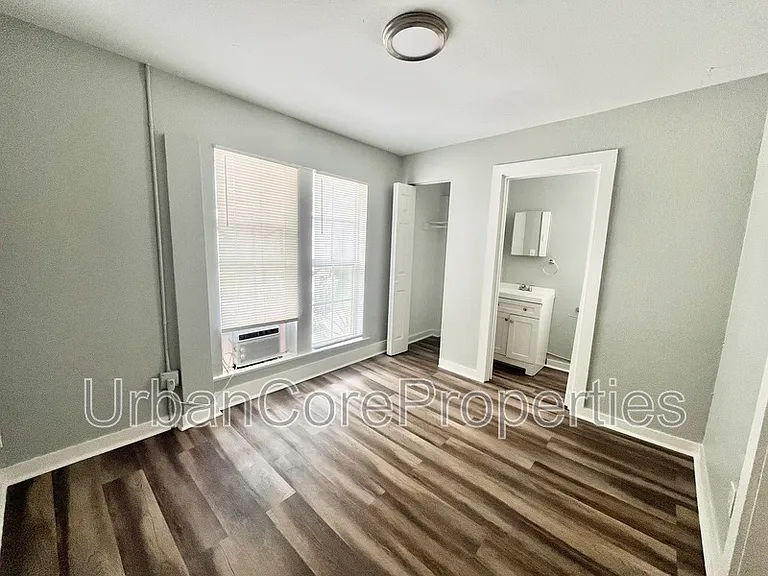 417 4th St N #301 — Photo 9