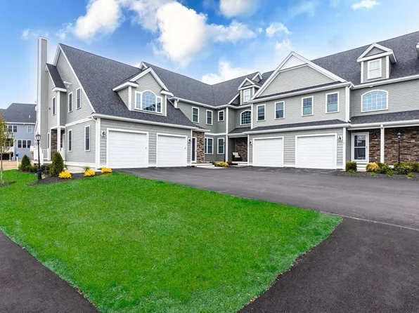 100 Lebaron Blvd #10, Lakeville, MA 02347