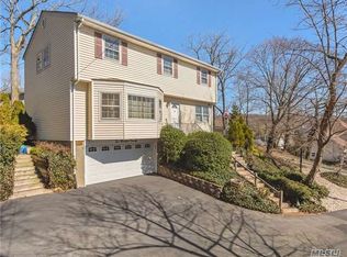 220 Mill Dam Rd, Centerport, NY 11721