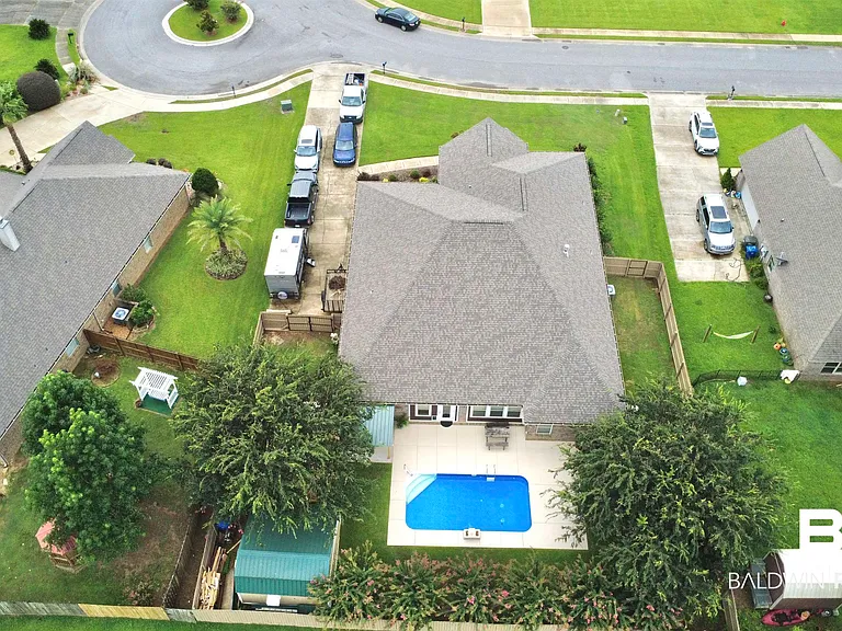 697 Parish Lakes Dr — Photo 2