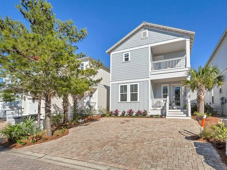 362 Gulfview Cir — Photo 3