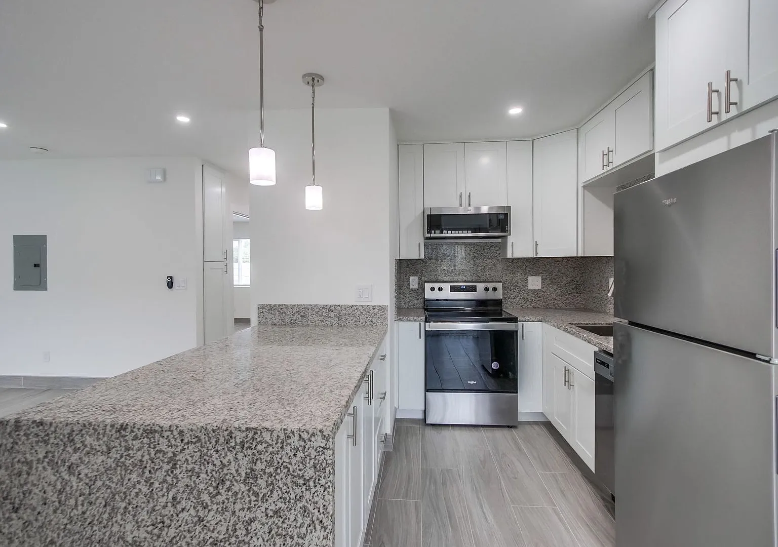 2 Bed/1 Bath la Mesa- Move In Promotion! — Photo 1
