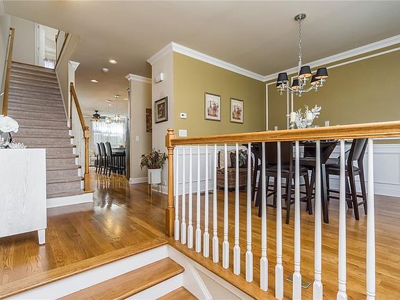 3rd image of 4866 Carre Way