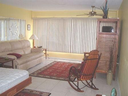 4th image of 16 SW Beach Ln #102