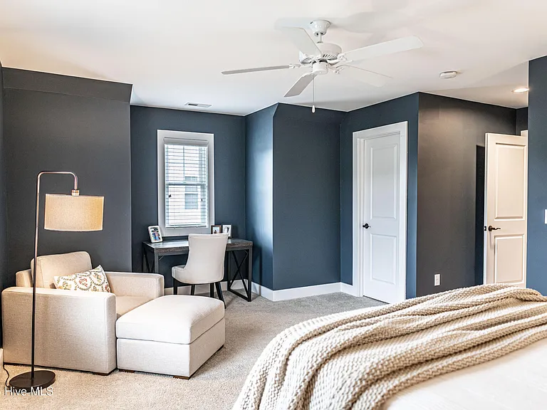 420 Manning Sq — Photo 19