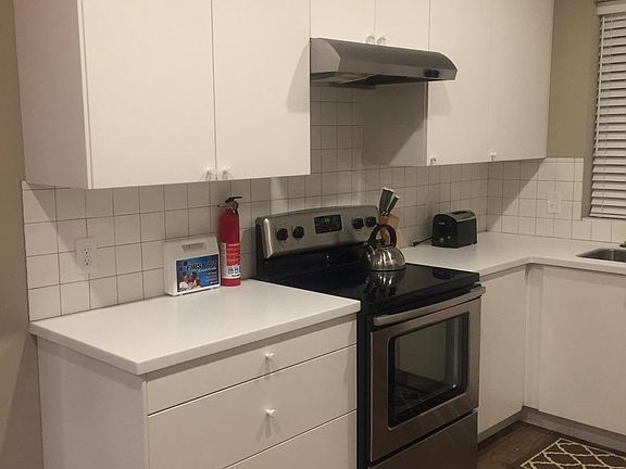 4th image of 9684B 51st Ave S