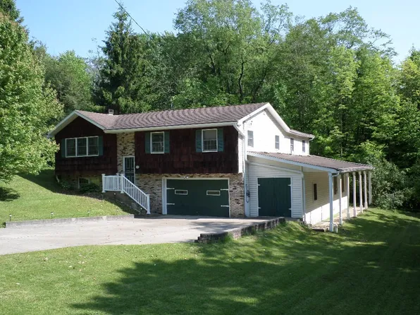 4485 Phyllis Dr, Erie, PA 16510