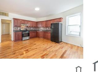 1035 Hunterdon St #3, Newark, NJ 07112