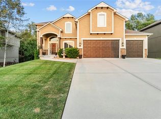 10123 N Ash Ave, Kansas City, MO 64157