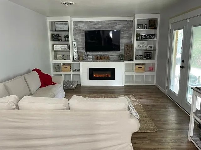 337 Mary Ln — Photo 4