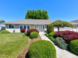 7405 Holly Ln, Yakima, WA