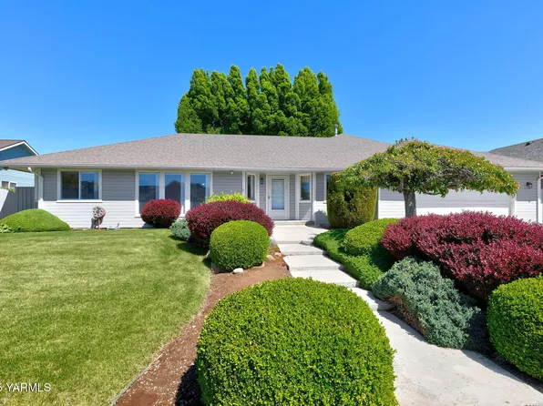 7405 Holly Ln, Yakima, WA 98908