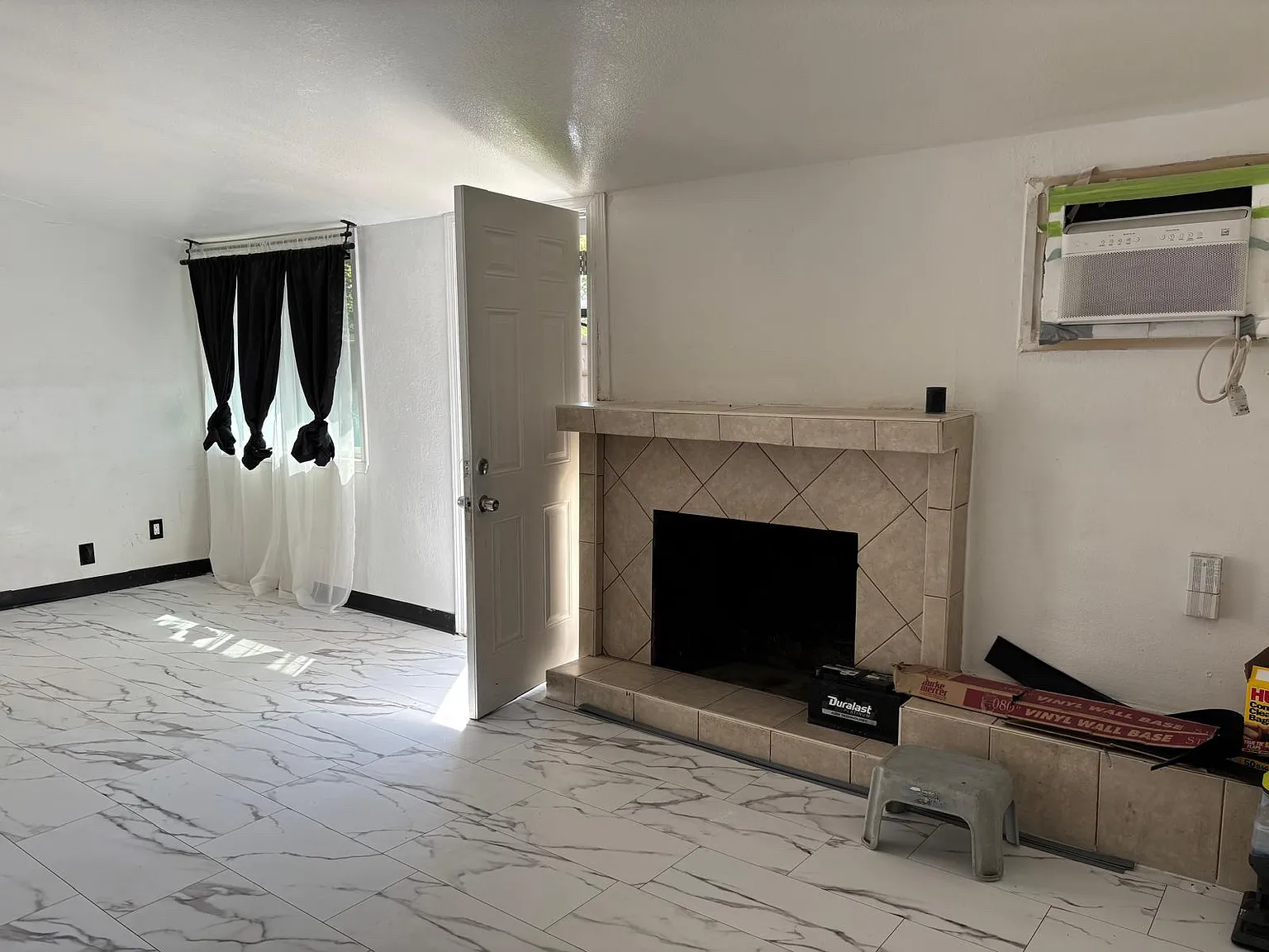 6131 Cresenda Ave — Photo 4