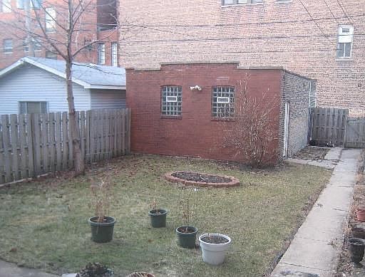 1st image of 2326 W Walton St