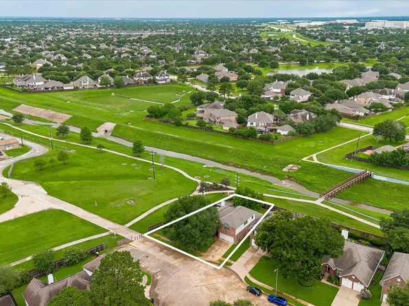 16542 Crossfield Dr, Houston, TX 77095