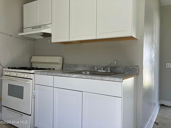4th image of 1940 Haynie Dr APT 5