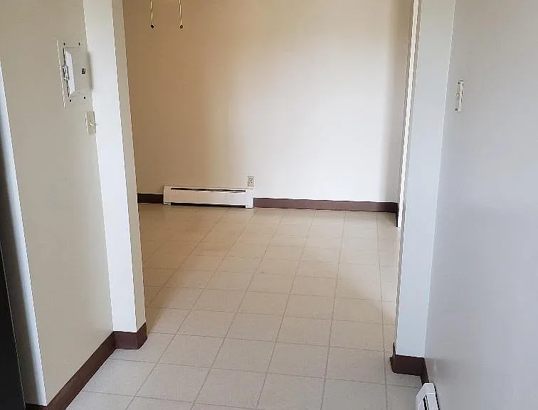 320 Meadow Dr #3 — Photo 5