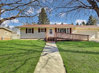 1110 5th St SE, Faribault, MN 55021