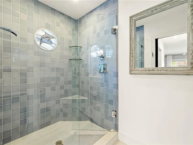 1060 6th St S #1060 — Photo 17