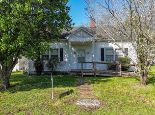 101 Church St, Wartrace, TN 37183