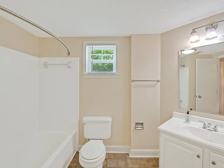 Village Green Apartment Homes — Photo 49