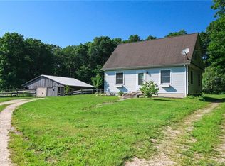 589 Pendleton Hill Rd, North Stonington, CT 06359
