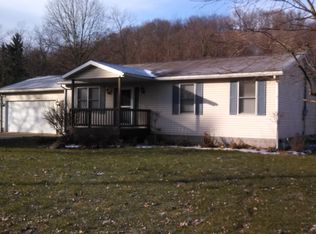 8251 Blade Rd NW, Malvern, OH 44644