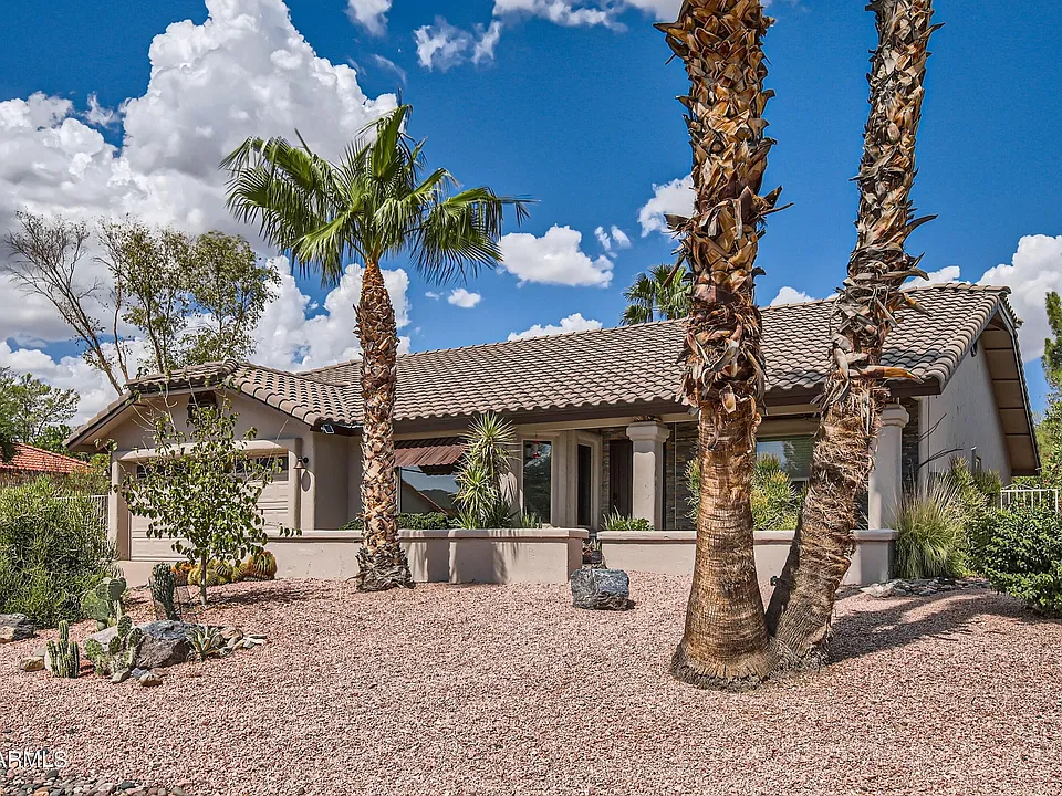 15816 E Kim Dr