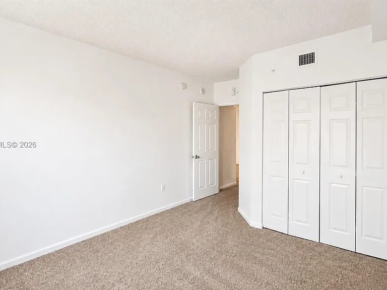 17150 N Bay Rd #2602 — Photo 11