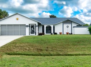 1889 SW Leafy Rd, Port Saint Lucie, FL 34953