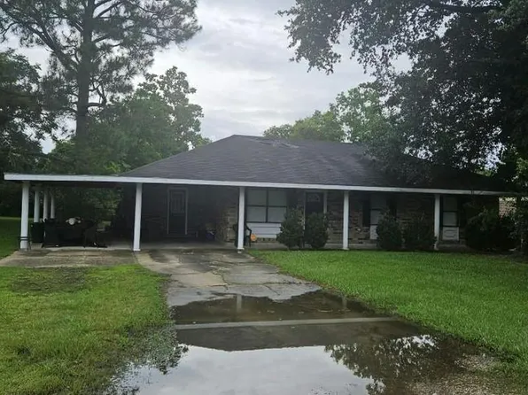 109 Burns Dr, Donaldsonville, LA 70346
